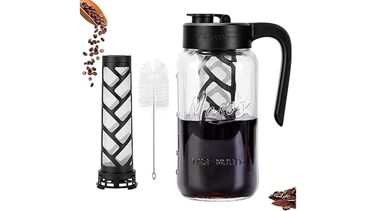 The image shows a sleek, clear pitcher with a handle and lid, perfect for cold brew coffee in the fridge.